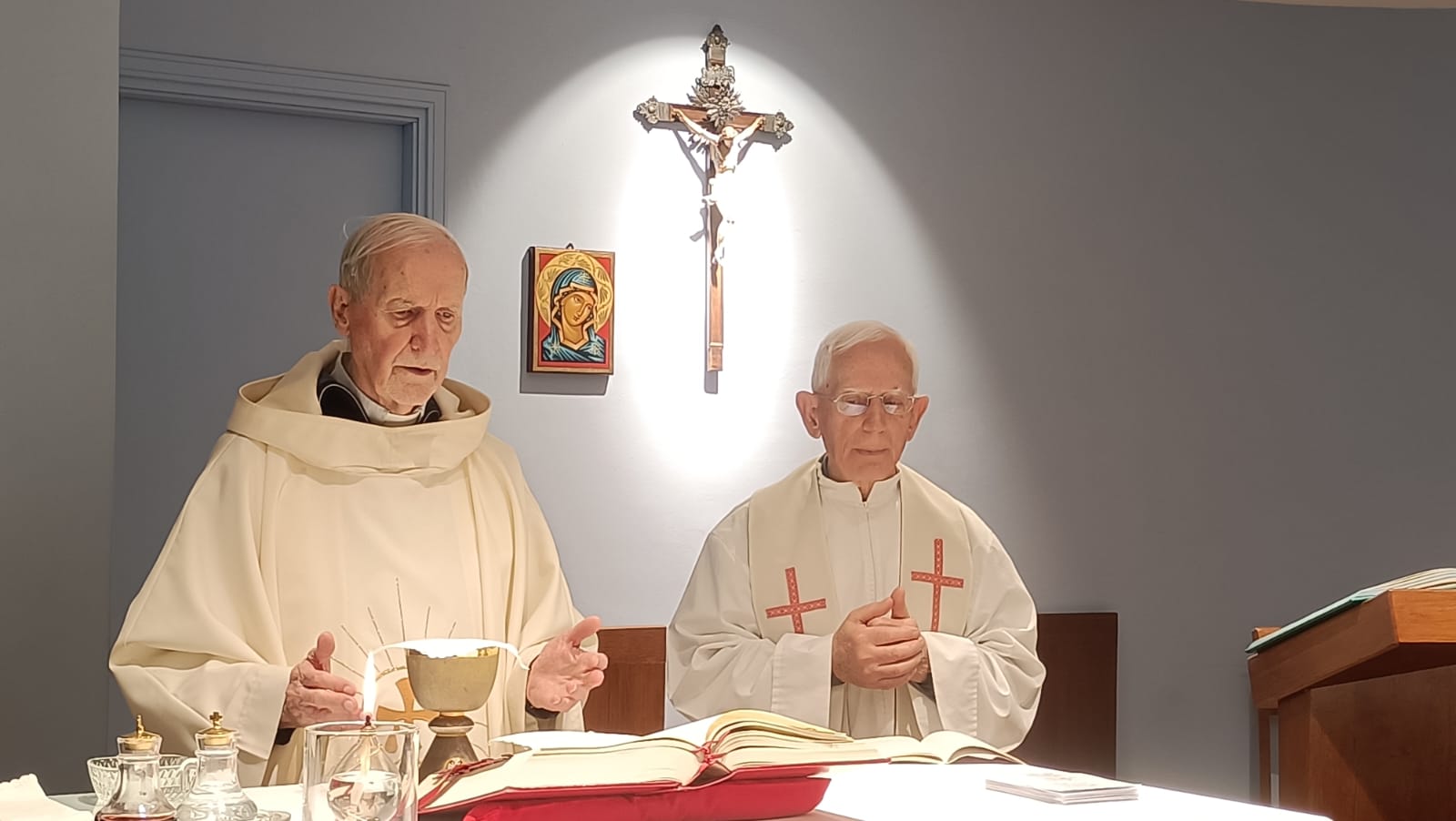 Padre Francis Padre Antonio